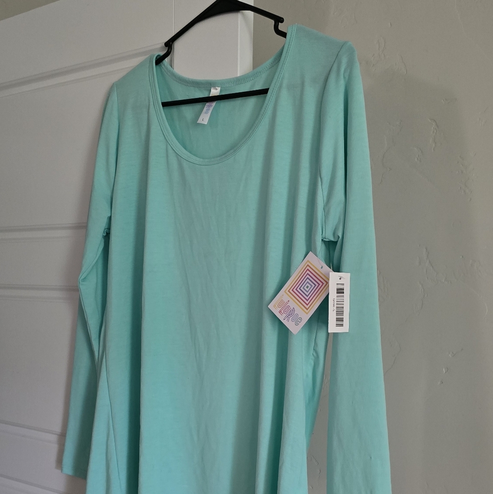 LuLaRoe Green Relaxed Tunic New With Tags